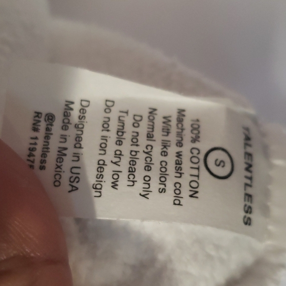 talentless Vote White Hoodie NWOT - Picture 9 of 10